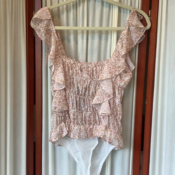 Lulu's Sweetest Frills Tie-Strap Smocked Bodysuit NWT Size Small - Picture 6 of 8